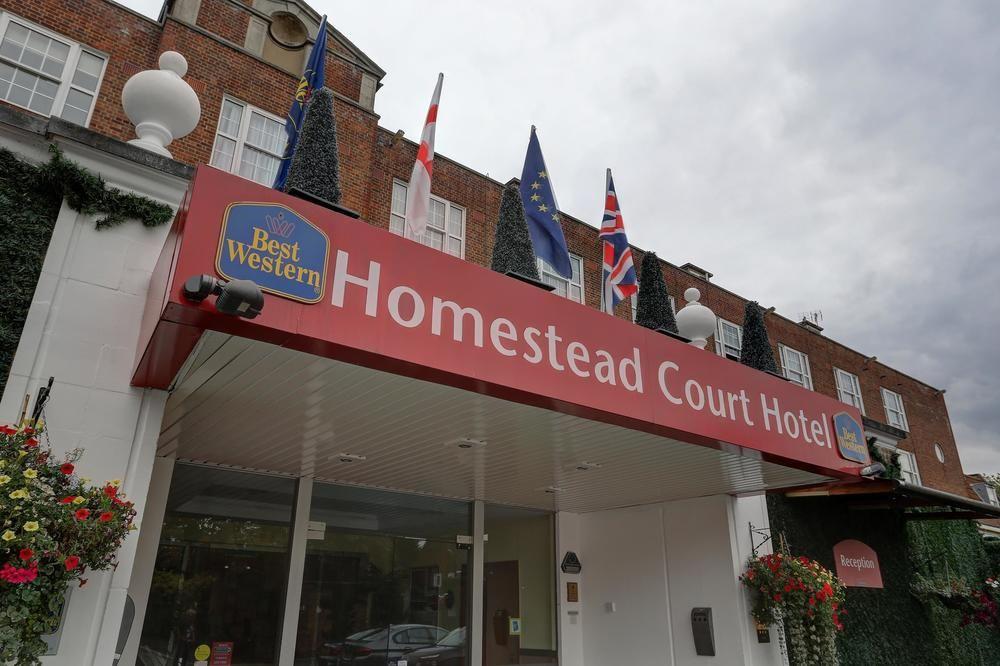 Best Western Homestead Court Hotel Уелуин Гардън Сити Екстериор снимка