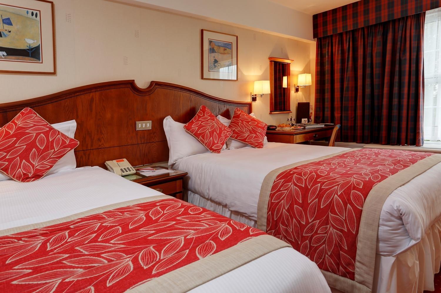 Best Western Homestead Court Hotel Уелуин Гардън Сити Екстериор снимка
