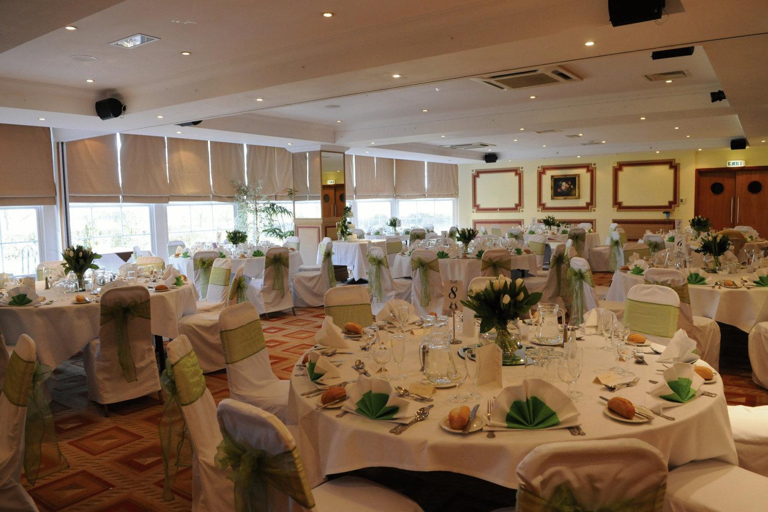 Best Western Homestead Court Hotel Уелуин Гардън Сити Ресторант снимка