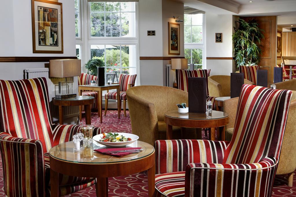 Best Western Homestead Court Hotel Уелуин Гардън Сити Екстериор снимка