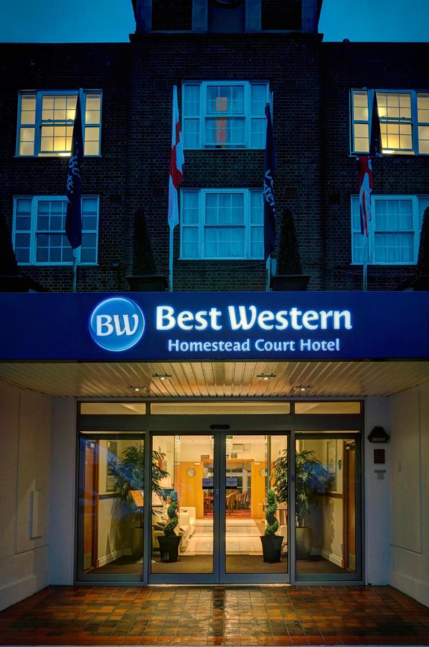 Best Western Homestead Court Hotel Уелуин Гардън Сити Екстериор снимка